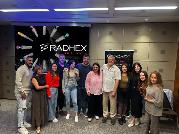 CONFERENCIA - IMPLANTES RADHEX MONOBLOQUE SLD C - SLD CM- Y TALLER PRÁCTICO